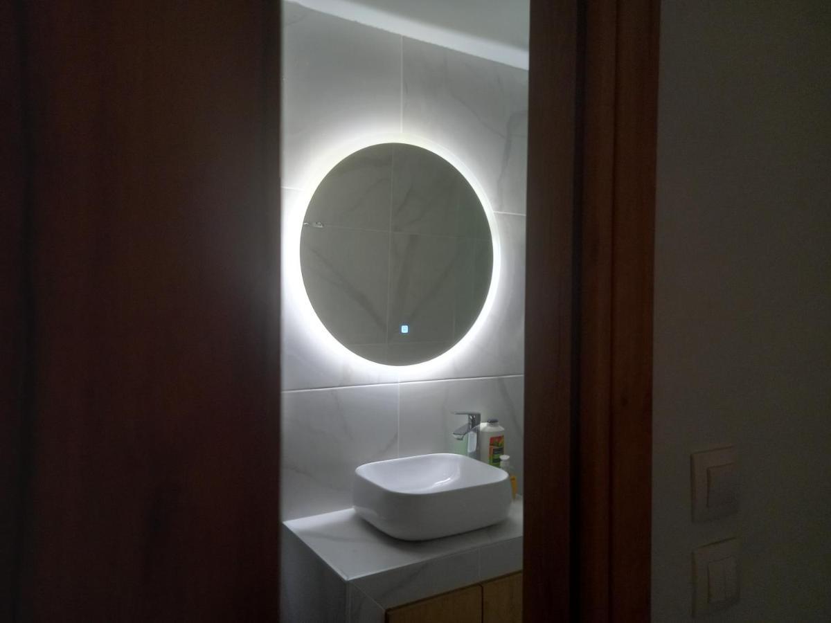 سالونيك Eros Welcome Stay Downtown Studio - Explore Center By Foot - Close To Helexpo & University المظهر الخارجي الصورة
